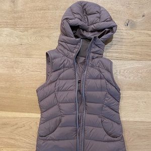 Lululemon puffer vest